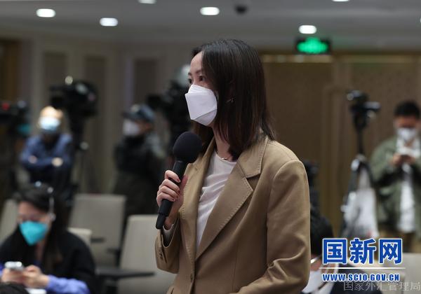 0fa2455c13554590bf75ad20852fe4e4.jpg 凤凰卫视记者提问_large.jpg